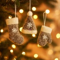   Akasztós texil csizma / sapka / kesztyű  szürke, 9 cm 3 féle többféle