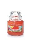 Kis illatgyertya üvegben Passion Fruit Martini Yankee