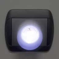 LED-es forgathatófejes irányfény fényérzékelővel