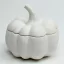 Cukorkatartó tök porcelán 13x14x13 cm fehér