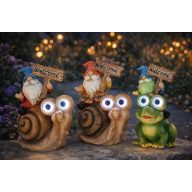   Prémium Napelemes törpe kerti figura állatokon ülő 3 féle választható