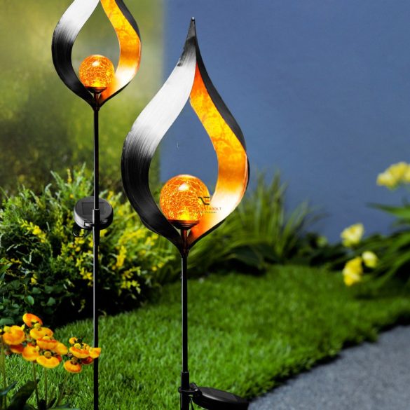 Embrace Rusztikus alakú leszúrható szolár lámpa pislákoló LED 85 cm fém, üveg