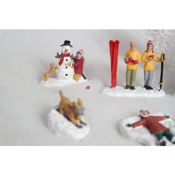 XL Luxury 7 db-os Karácsonyi falu figura szett "Snow fun"