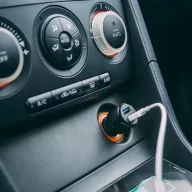 Autós szivargyújtó adapter 2 USB aljzattal - Fekete