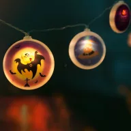   Halloween-i LED-es fényfüzér korongok - 10 LED - 2 x AA - 1,35 m