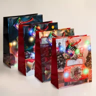   Ajándéktasak - 10 színes LED, papír - 265 x 127 x 330 mm - 4 féle