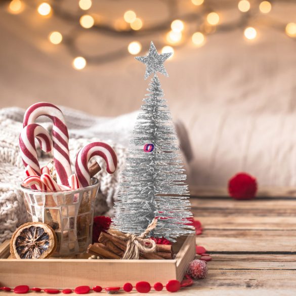 Mini dekor műfenyő glitteres 18 cm 4 szín