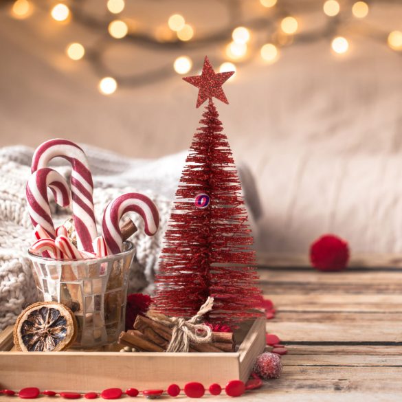 Mini dekor műfenyő glitteres 18 cm 4 szín