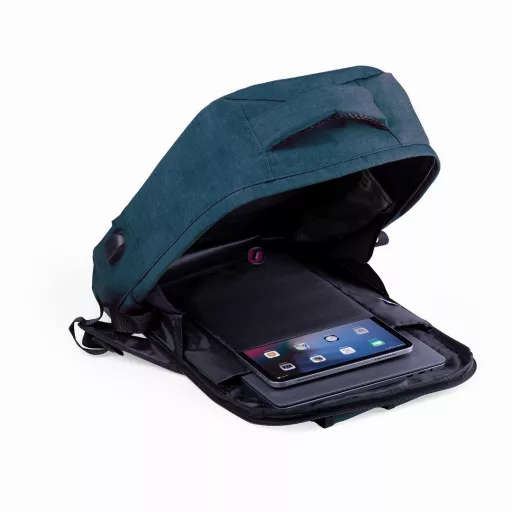 Tolvajbiztos Real Madrid hátizsák USB-s, személyre szabható egyedi névvel Sötétkék