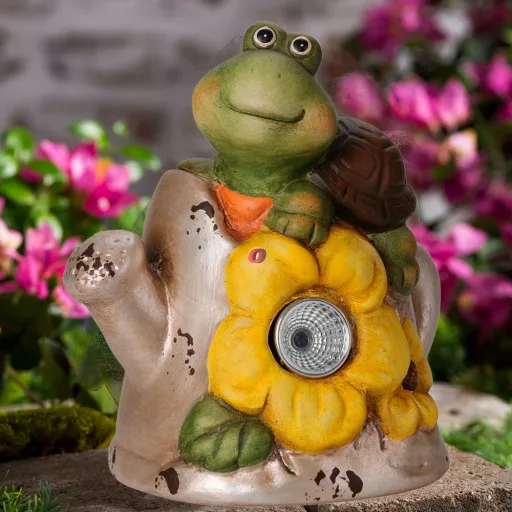 Napelemes figura csiga, béka, teknős kannával melegfehér 14,5 cm