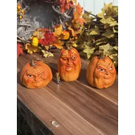  Halloween fura dísztök poly– 3 féle választható arccal 12 cm
