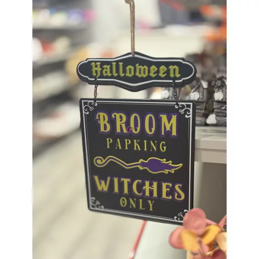 Halloween Fém Feliratok – 2 féle (Broom Parking és Wing of Bat)