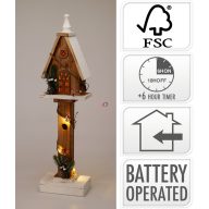 Fából készült világító házikó 55 cm – tobozzal és bogyóval díszítve   Fából készült világító házikó 55 cm – tobozzal és bogyóval díszítve