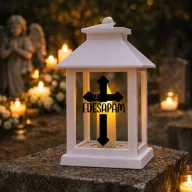   Led lámpás kereszttel, egyedi névvel 17,5 cm, fehér emlékőrző