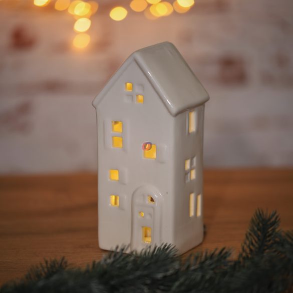 Karácsonyi Házikó LED-es, porcelán 16,5 cm fehér 4 féle