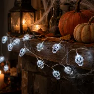   Halloweeni fényfüzér elemes 20 LED 1,1 m 2xAA 4 féle választható