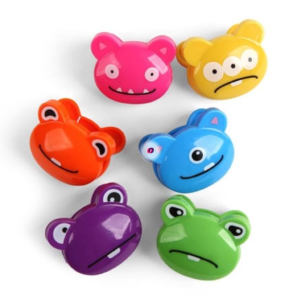 Tasakzáró csipesz, szörnyecskés multicolor 6 db-os szett