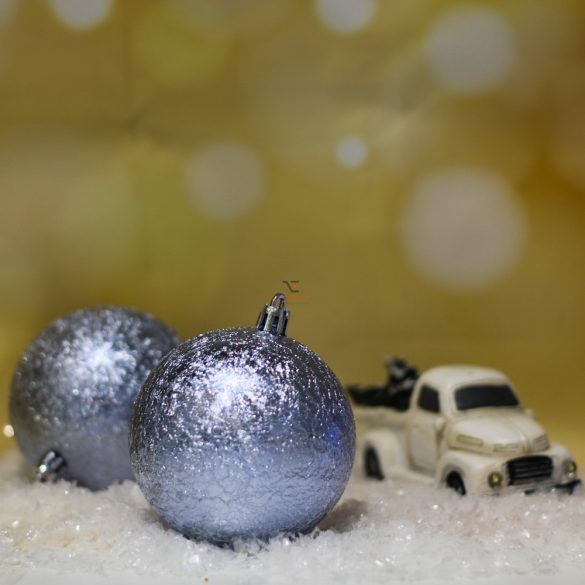 Gömbdísz jeges hatású, műanyag 8cm lila 6 db-os Karácsonyfa gömb