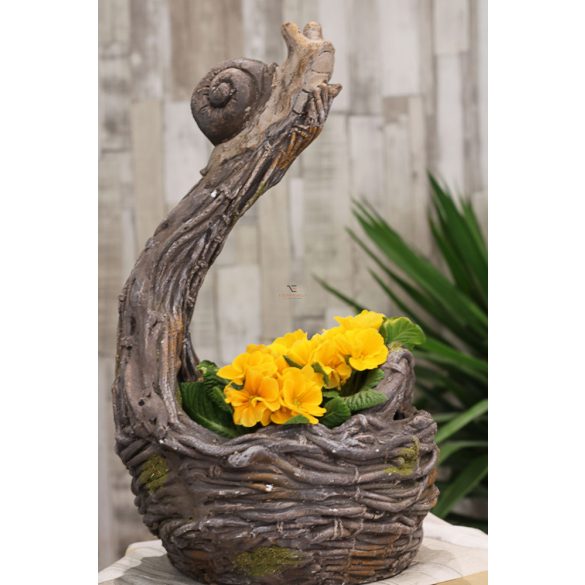 Kerti figura Csiga faágon kaspóval poly 29x28x48cm zöld