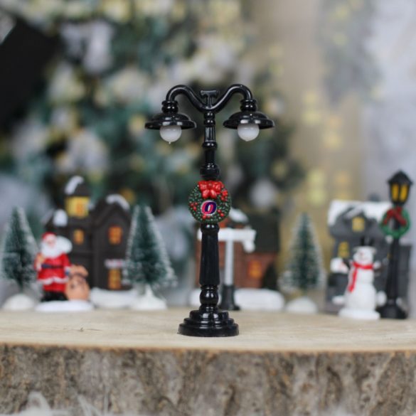 Kandaláber álló műanyag 12,1cm fekete karácsonyi figura