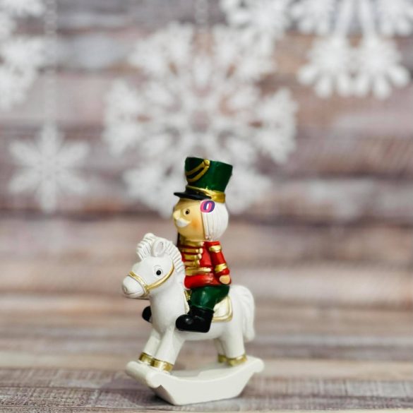Diótörő Katona lovon poly 2.5x5x8cm fehér,piros,kék 2 féle karácsonyi figura