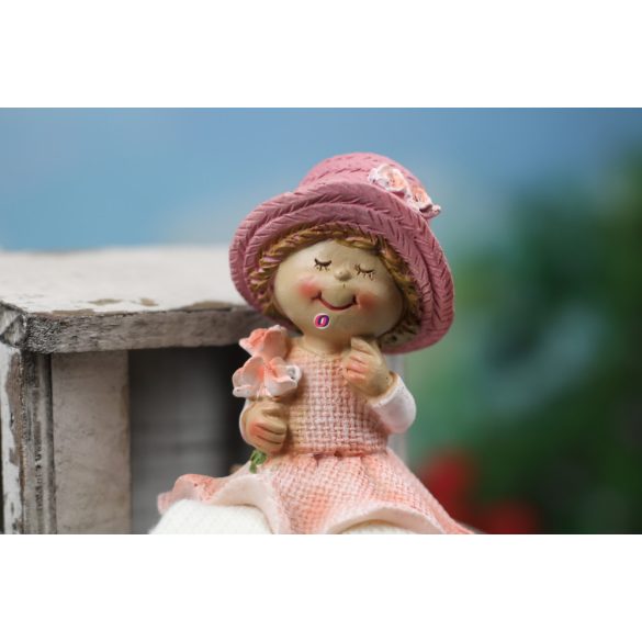 Gyerek fiú,lány kalapban virággal lógólábú poly 5,5x4,5x15cm rózsaszín 2 féle