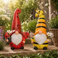 Manó álló kerámia 11x10x24cm sárga, piros 2 féle, 1 db