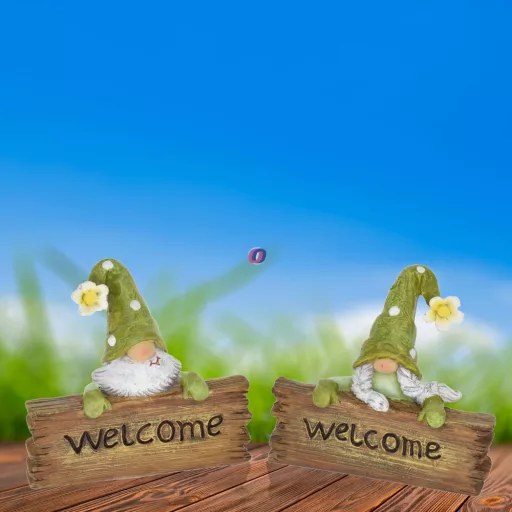 Manó dekor táblával poly 8x2x7cm barna, zöld 2 féle (1db)