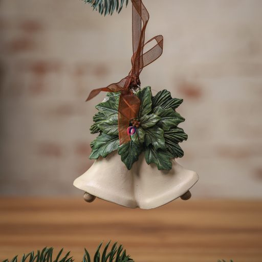 Csengő fagyallal akasztós poly 7x4x8 cm krém, barna 2 féle