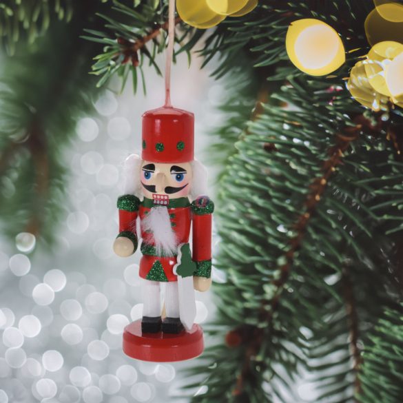 Diótörő figura piros-zöld fa 9cm 4 féle figurás karácsonyfadísz