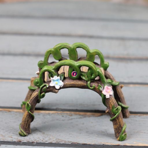 Tündérkert boltíves híd poly 13 cm Deconline Fairy Garden