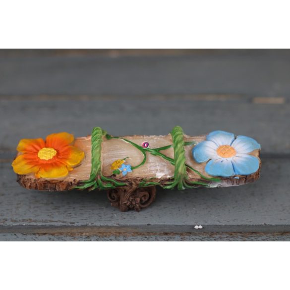 Tündérkert figura virágos libikóka 16 cm Deconline Fairy Garden