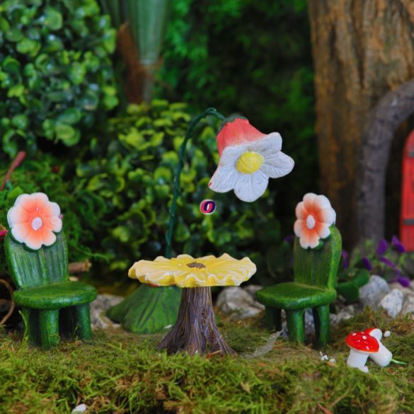 Tündérkert bútor szett virágos 4 db-os poly Deconline Fairy Garden