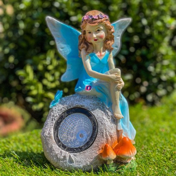 Napelemes Tündér figura kősziklán 3 féle 22 cm Deconline Garden