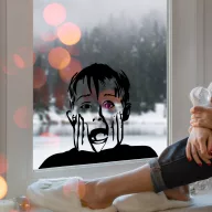   XL Karácsonyi ablakdekor Reszkessetek betörők Kevin 48 cm, fekete + Ajándék Boldog karácsonyt felirat