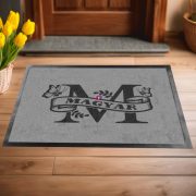   Egyedi Lábtörlő személyre szabható névvel 60x40 cm szürke Monogram2
