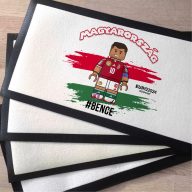   Prémium SZOBO10 tányéralátét  a saját neveddel / felirattal 25x44 cm