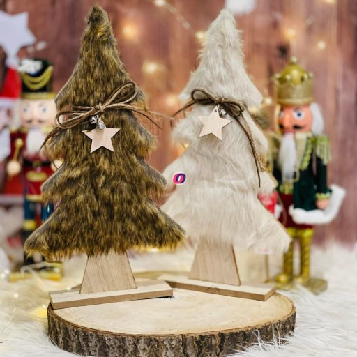 Karácsonyi fenyőfa műszőrme díszítéssel – 37 cm, 2 színben