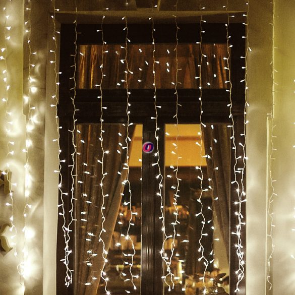 Kültéri fényfüggöny, 2x1m melegfehér 210 LED IP44