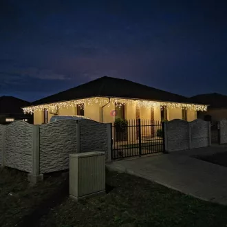   30m Kültéri LED-es jégcsap fényfüggöny 900 LED, melegfehér 8 program KKF 908/WW