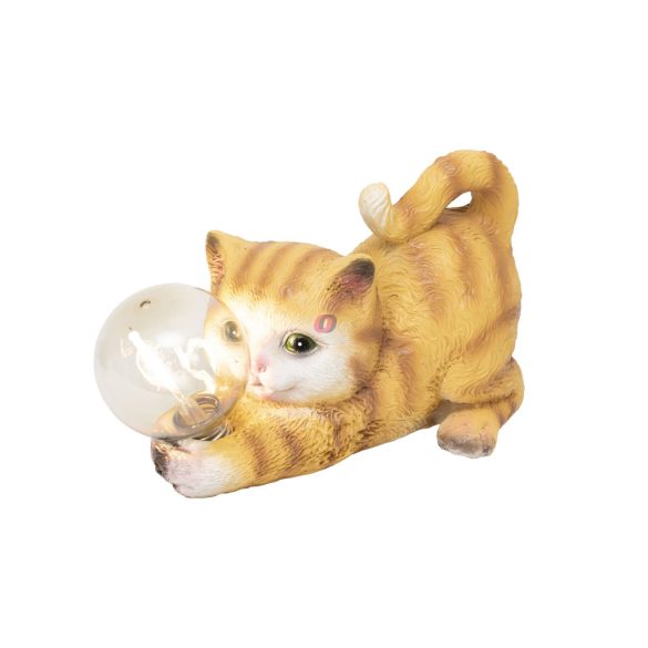 Napelemes macska figura fekvő, üveggömbbel 26 cm HOME MX649M