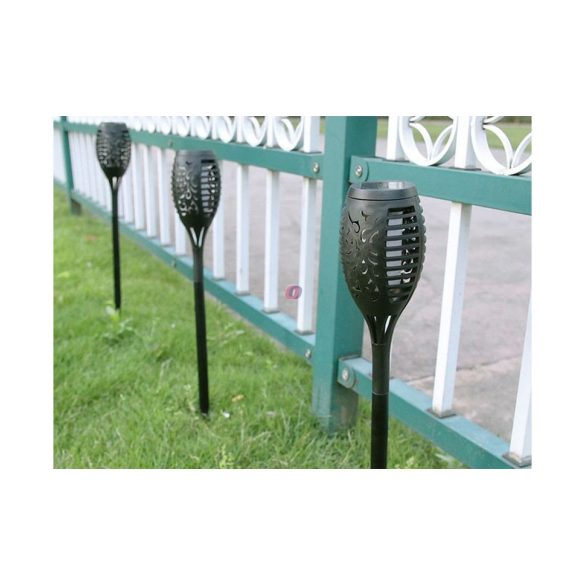 Lánghatású napelemes fákyla lámpa 51 cm 12 LED