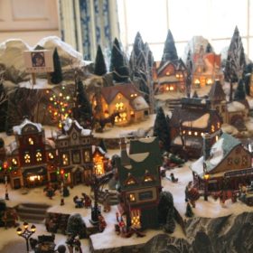 Fenyőfák és miniatűr világ