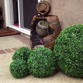 Élethű buxus gömbök