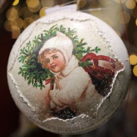 Decoupage karácsonyfadísz