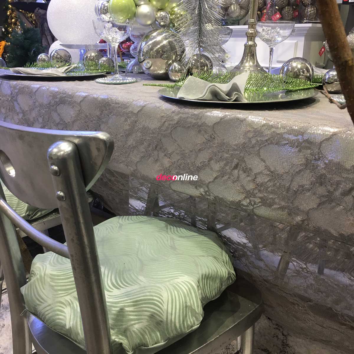 Karácsonyi asztal ezüst-zöld színű