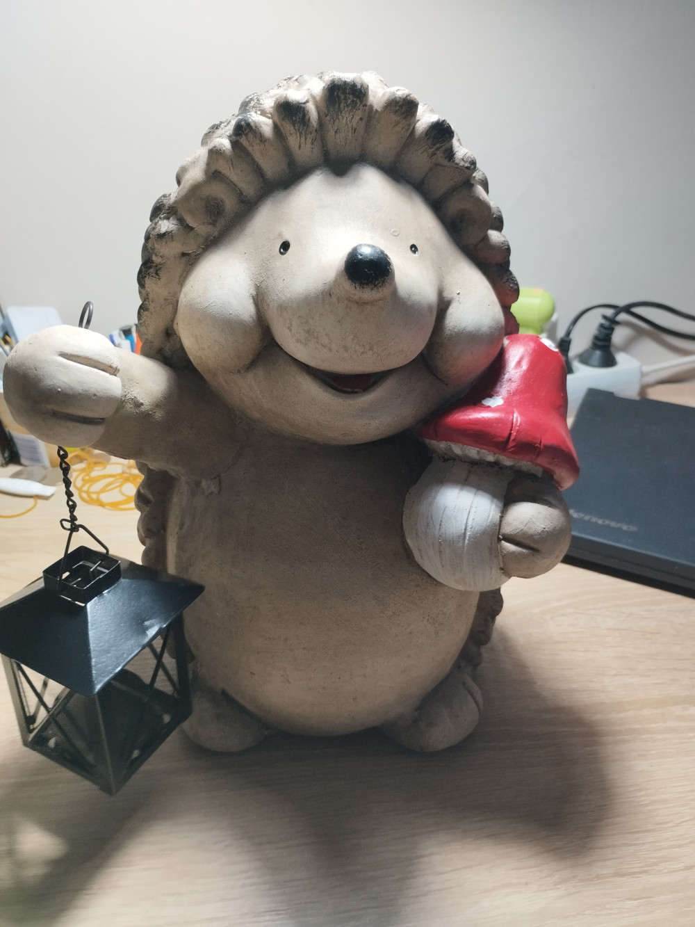 Őszi figura cuki SÜni figura lámpással 30cm