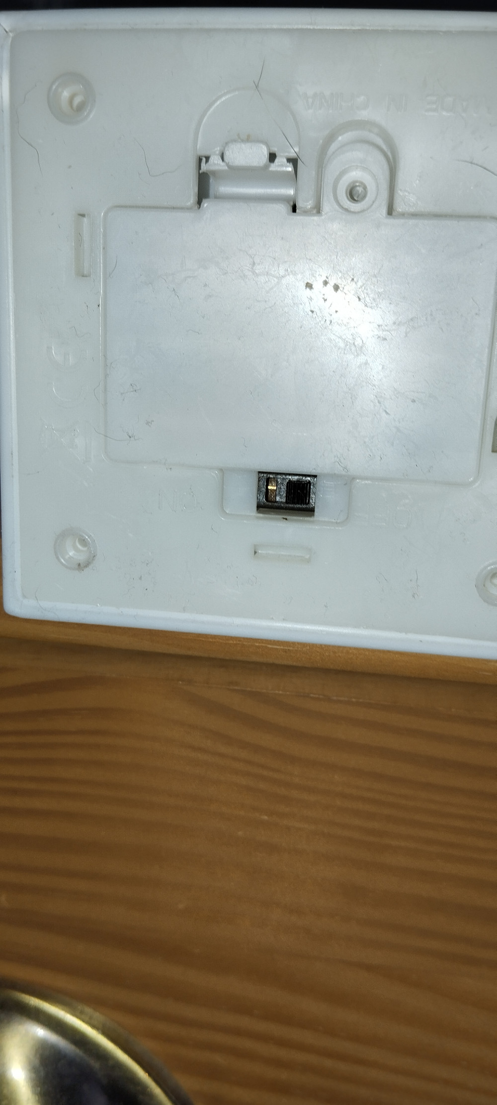 Led lámpás kereszttel, egyedi névvel 17,5 cm, fehér emlékőrző